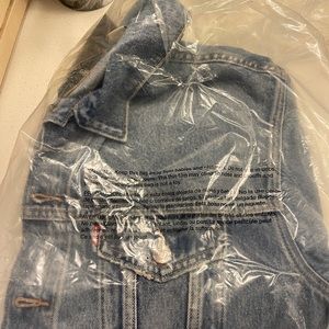 Levi’s Dad Trucker Oversized Denim Jacket